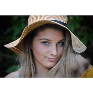 Meet your Posher, Jillian